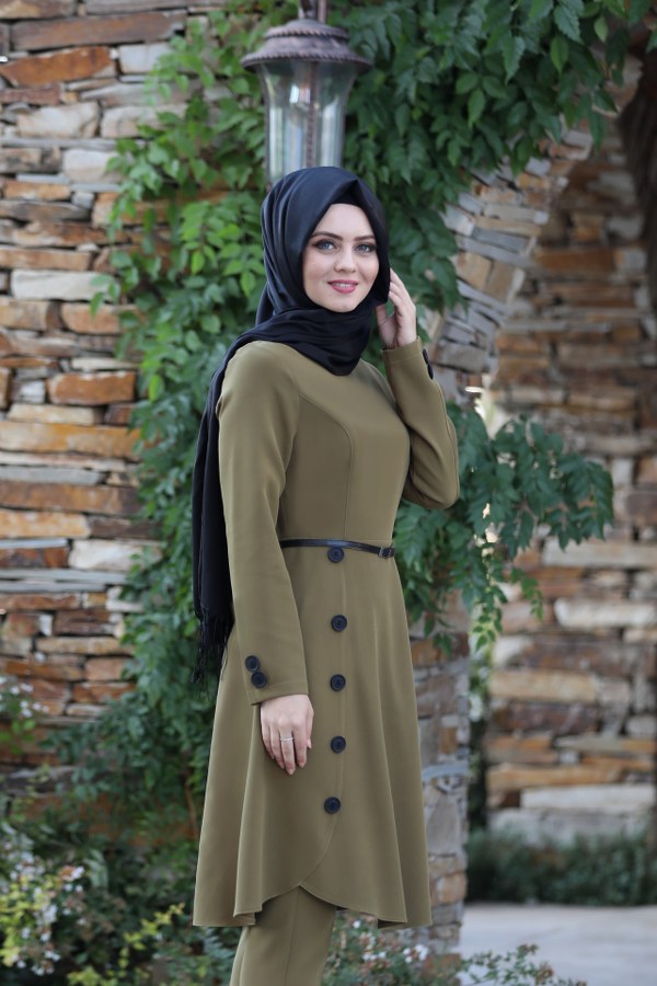 Ahunisa-Azra Suit