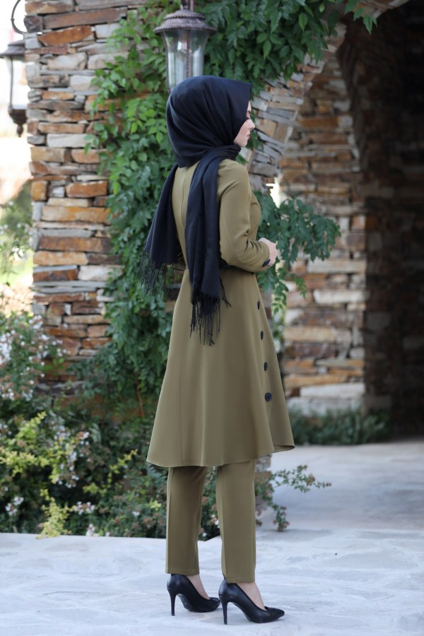 Ahunisa-Azra Suit