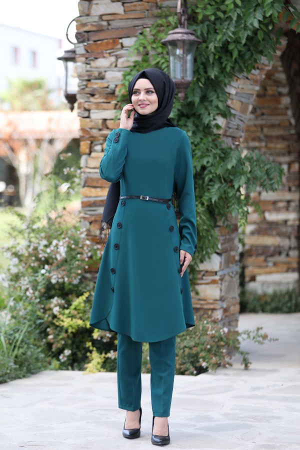 Ahunisa-Azra Suit