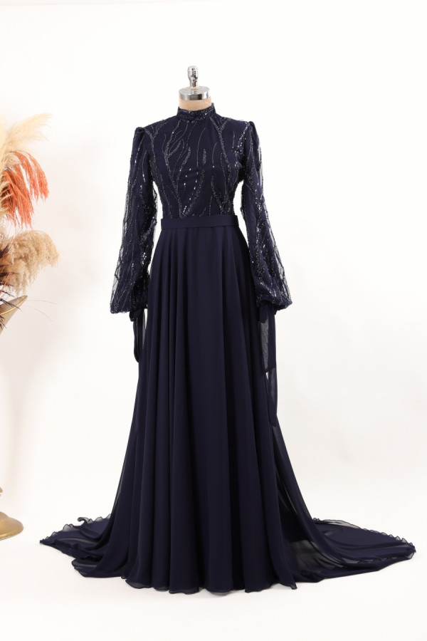 Senem Abiye Lacivert