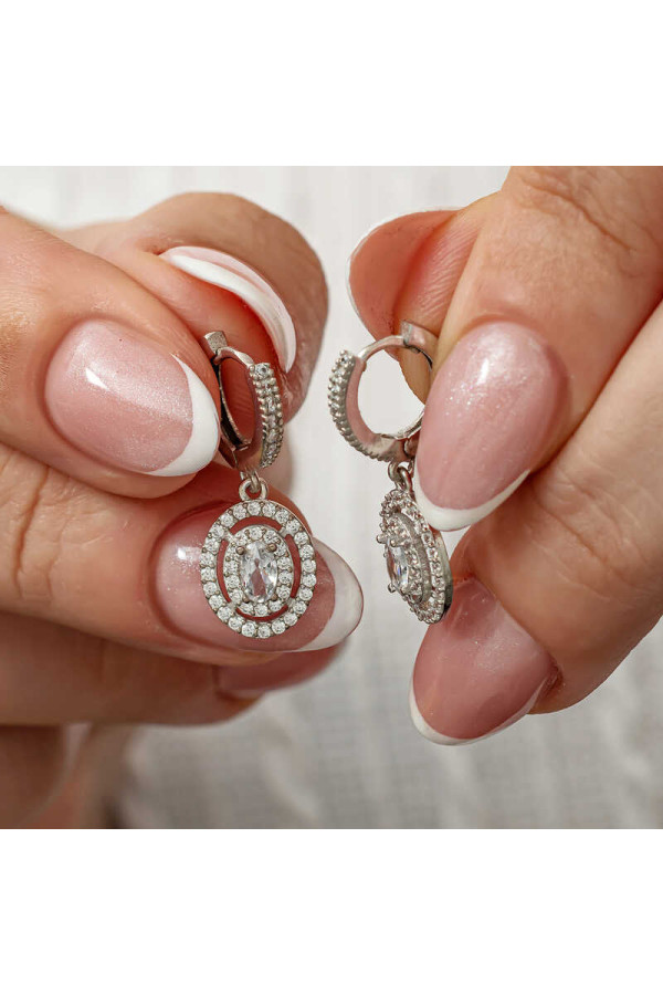 Gümüş Oval Taşlı Sallantılı Küpe