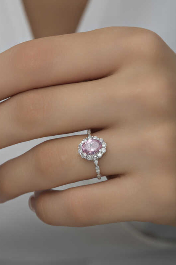 Gümüş Pembe Oval Taşlı Kadın Yüzük