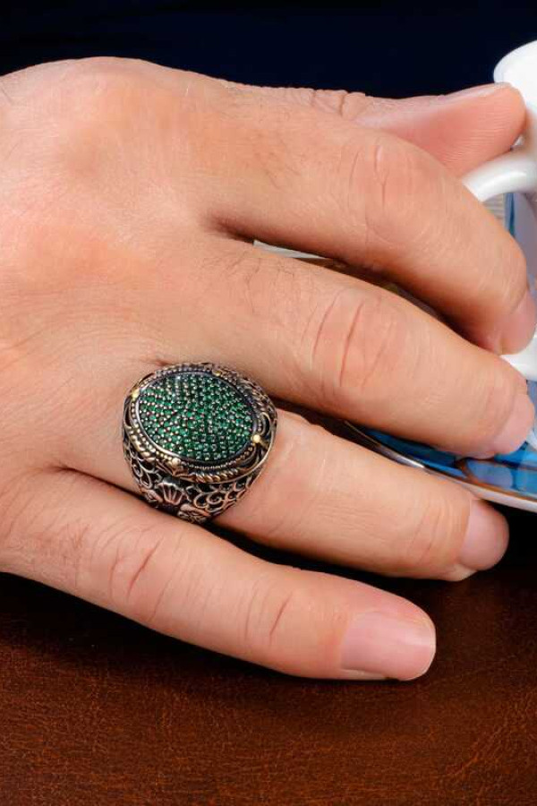 Gümüş Yeşil Zirkon Taşlı Oval Erkek Yüzük