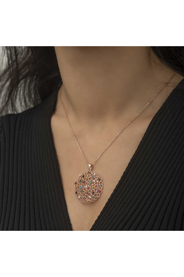 Gümüş Rose Geometrik Desenli Madalyon Kolye