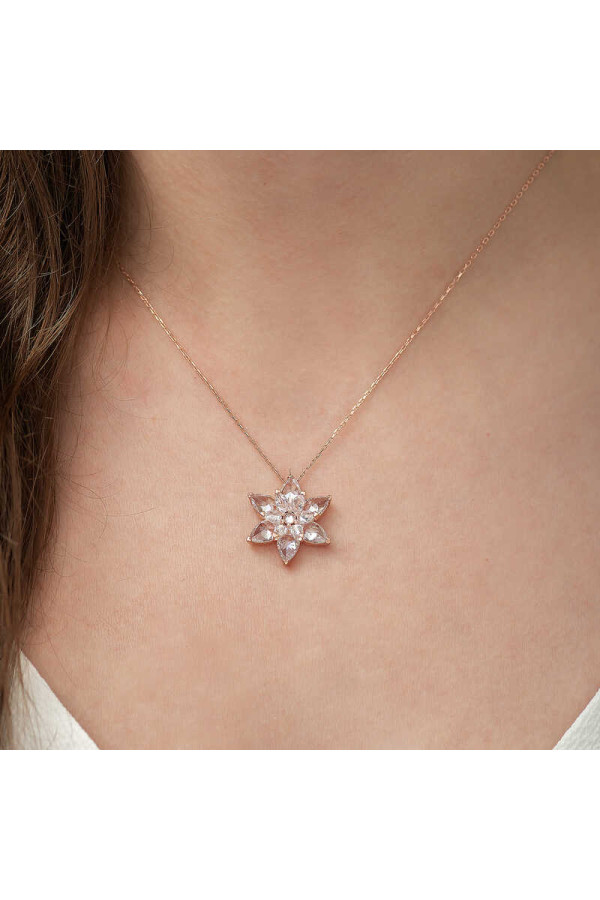 Gümüş Rose Beyaz Lotus Çiçeği Kolye