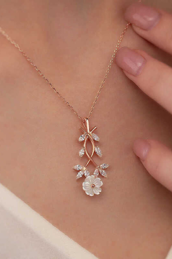 Gümüş Rose Beyaz Bahar Çiçeği Kolye