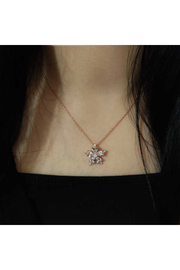 Gümüş Rose Beyaz Kamelya Çiçeği Kolye