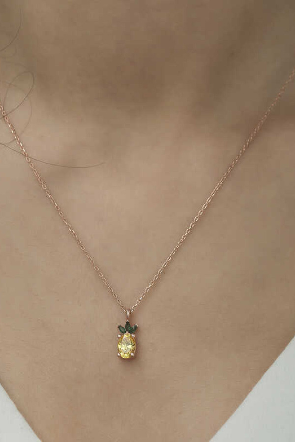 ​Gümüş Rose Ananas Figür Meyve Kolye
