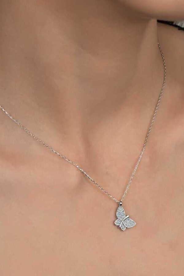 Swarovski Taşlı Gümüş Kelebek Bayan Kolye