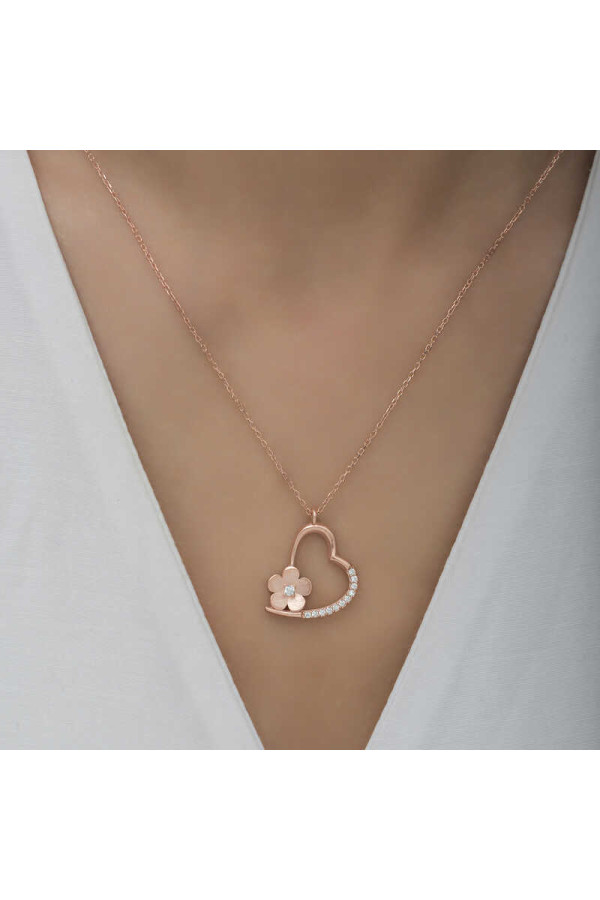 Gümüş Rose Çiçekli Kalp Kadın Kolye