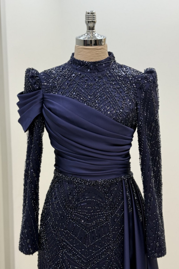 Raissa Abiye-Lacivert