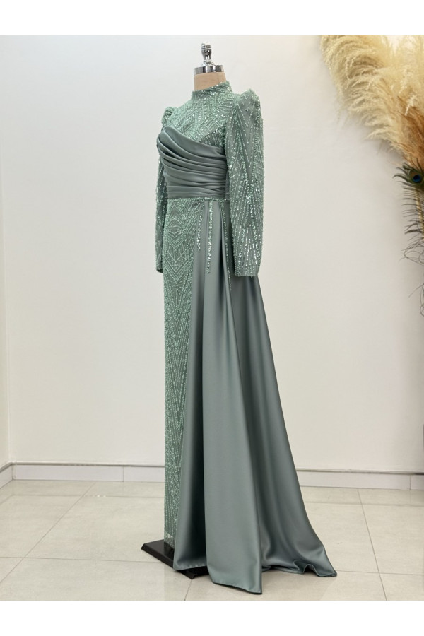 Raissa Abiye-Mint Raissa Abiye-Mint