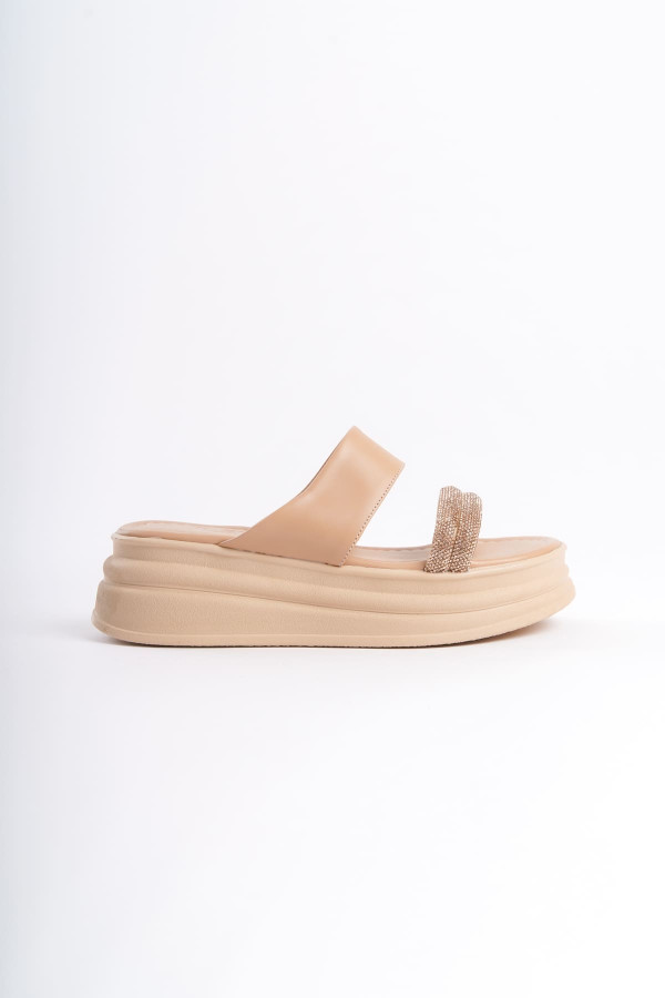 SARAH Düz Topuklu Taşlı Şeritli Kalın ve Ortopedik Taban Kadın Terlik - Ten SARAH Düz Topuklu Taşlı Şeritli Kalın ve Ortopedik Taban Kadın Terlik - Ten