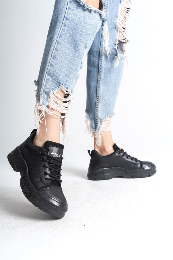 JANE Bağcıklı Ortopedik Taban Kadın Sneaker Spor Ayakkabı - Siyah JANE Bağcıklı Ortopedik Taban Kadın Sneaker Spor Ayakkabı - Siyah