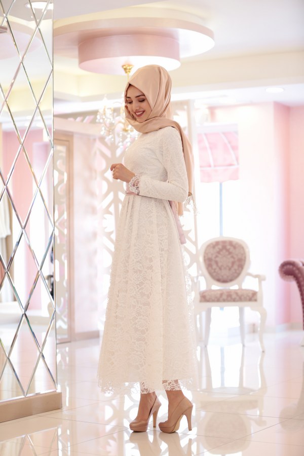 Rana Dantel Elbise Ekru