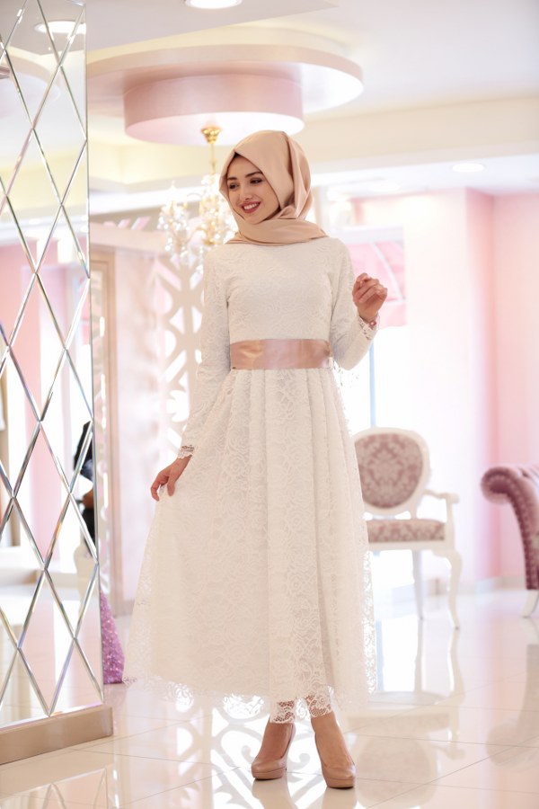 Rana Dantel Elbise Ekru