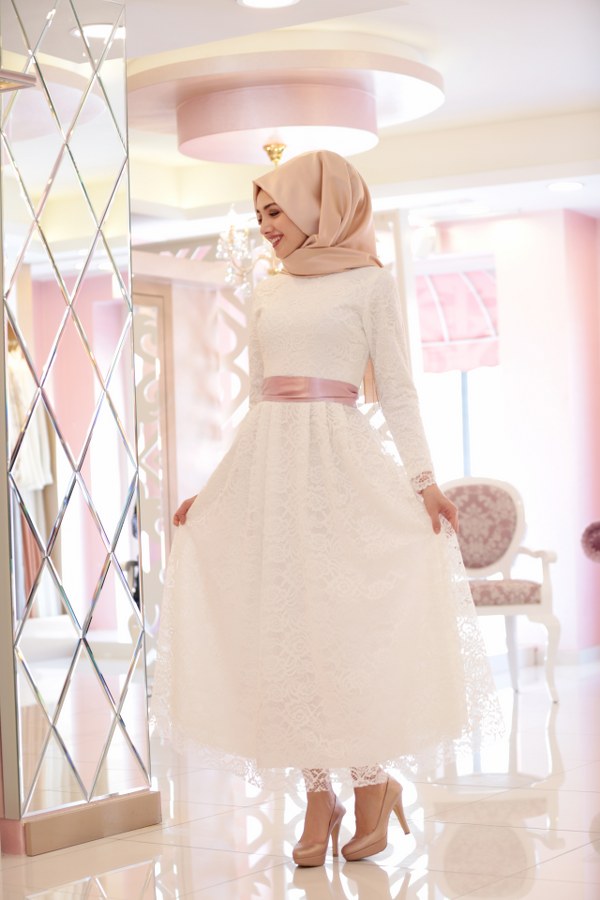 Rana Dantel Elbise Ekru